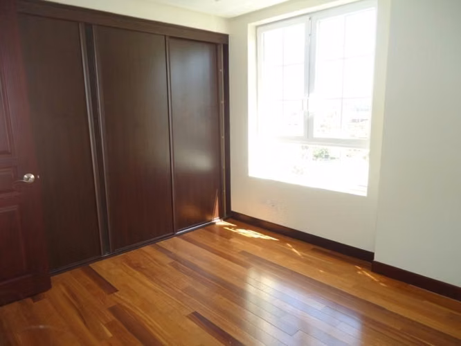Apartamento de Tres Dormitorios en Exclusivo Condominio en Escazú14440 - Imagen 4