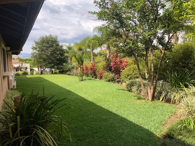 ALQUILER DE CASA EN CERRO ALTO ESCAZÚ - Imagen 13