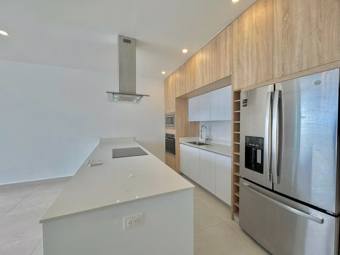 ALQUILER DE CASA EN POZOS DE SANTA ANA - Imagen 12