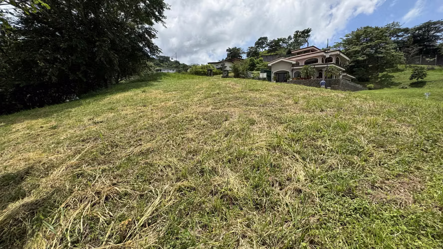 Venta de lote en el exclusivo Condominio Cerro Colón | Ciudad Colón - Imagen 6