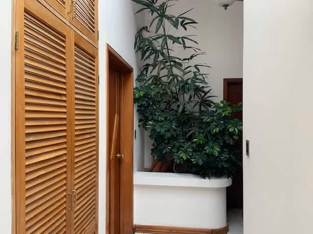 Alquiler de casa independiente de una planta con uso de suelo. Granadilla, Curridabat (SV)