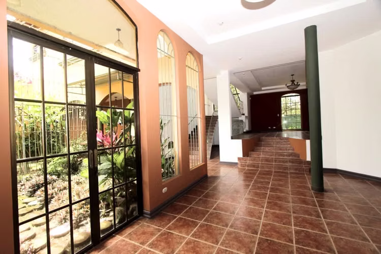 Casa de lujo en venta en Atenas, con piscina, pozo, apartamento y viñedo - Imagen 6