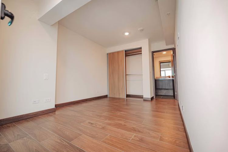 Pent-house en  Torre Los Yoses, San Pedro. Precio de Oportunidad