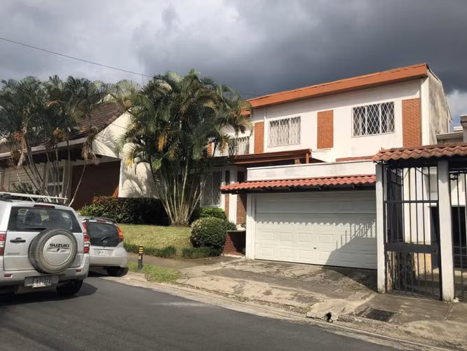 Casa en Venta en Curridabat, cerca del Indoor ID 13279