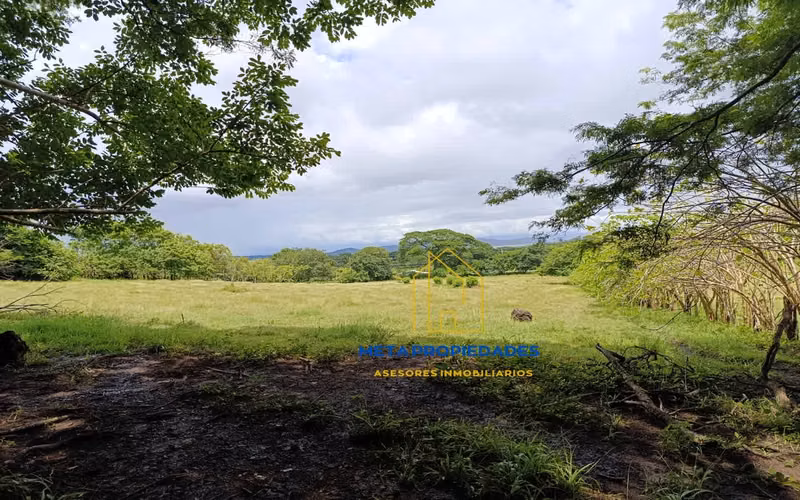 Hermosa Propiedad en el Golfo de Nicoya – con Vista al mar