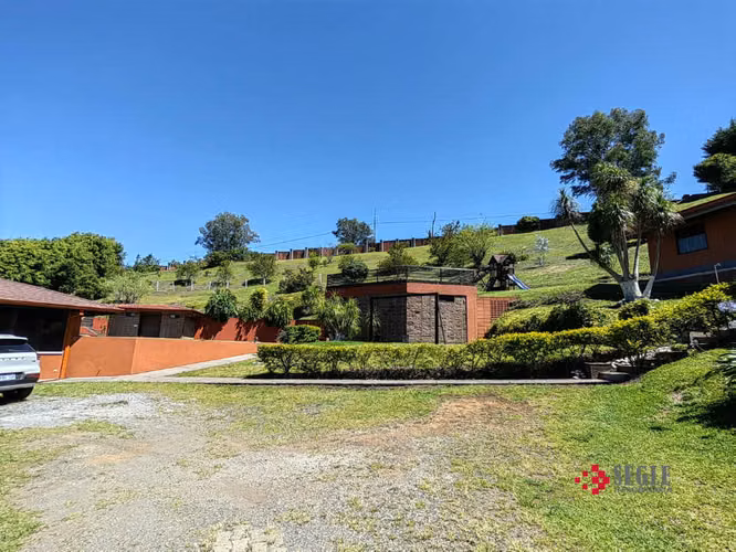 Venta de Quinta en Santa Barbara, por Carrizal.