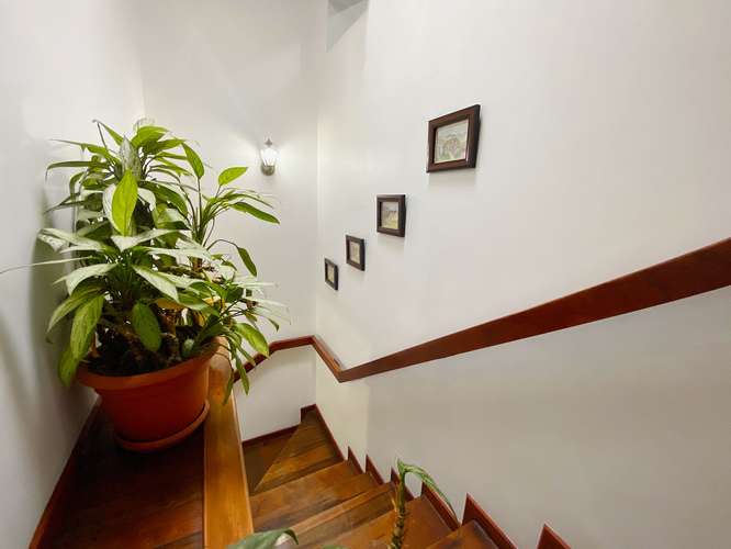 Casa de dos plantas para la venta en Tres Ríos, Cartago. - Imagen 9