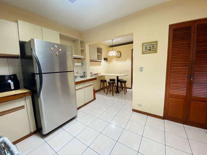 Casa de dos plantas para la venta en Tres Ríos, Cartago. - Imagen 3