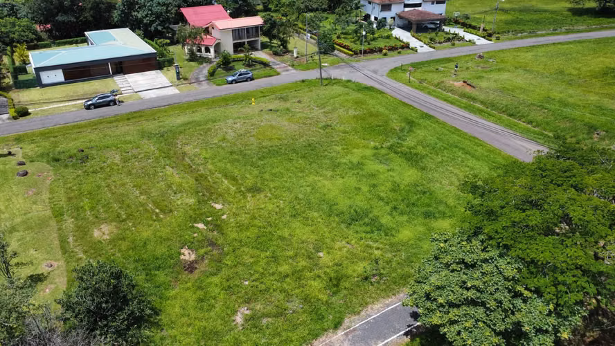  Venta de Terreno En Hacienda Los Reyes La Guácima - Imagen 5