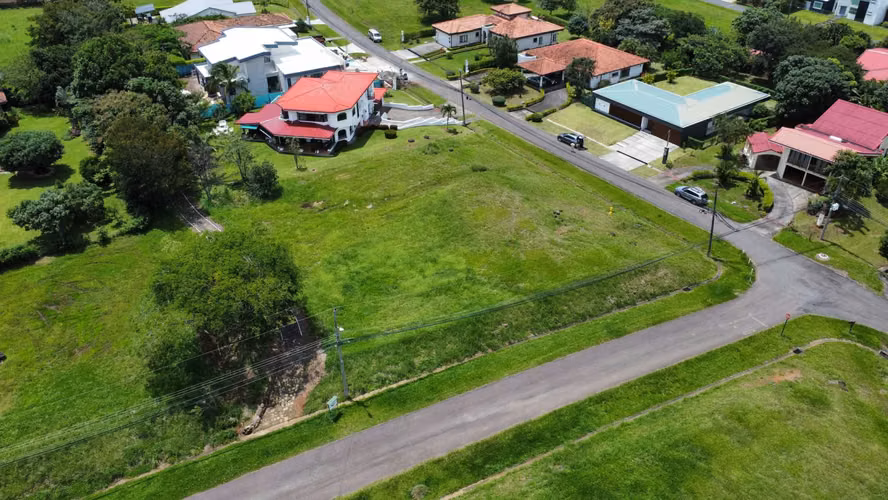  Venta de Terreno En Hacienda Los Reyes La Guácima - Imagen 4