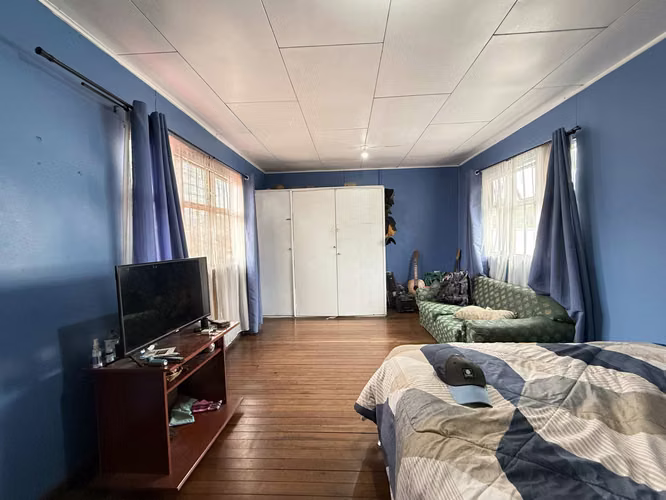 Venta Casa + apartamento en Curridabat – Uso de suelo mixto