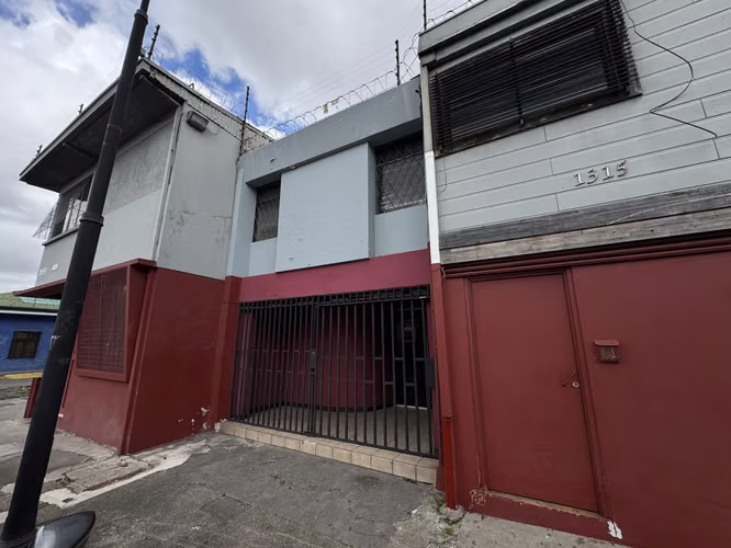 Se vende edificio de oficinas en Avenida 10, San José (AD)