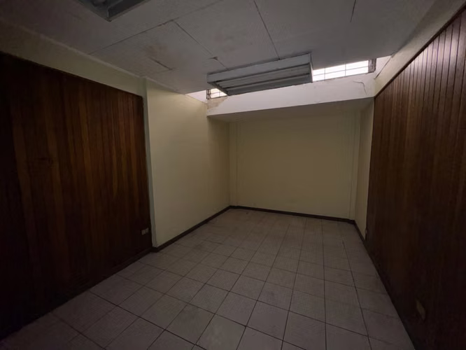 Se vende edificio de oficinas en Avenida 10, San José (AD)