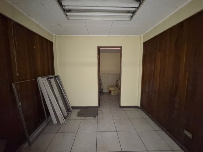 Se vende edificio de oficinas en Avenida 10, San José (AD)