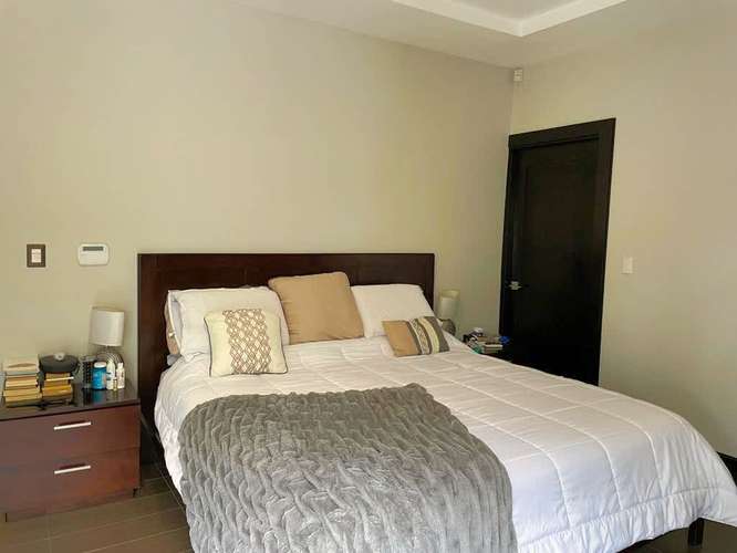 VENTA DE CASA EN CONDOMINIO SANTA ANA - Imagen 17