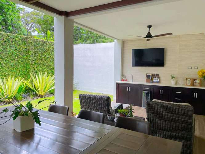 VENTA DE CASA EN CONDOMINIO SANTA ANA - Imagen 10