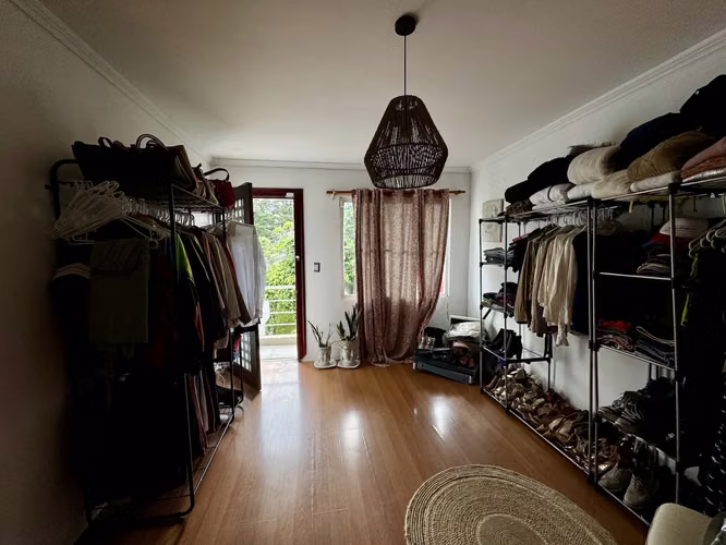 Se vende casa independiente zona Altamonte, Curridabat (AD)