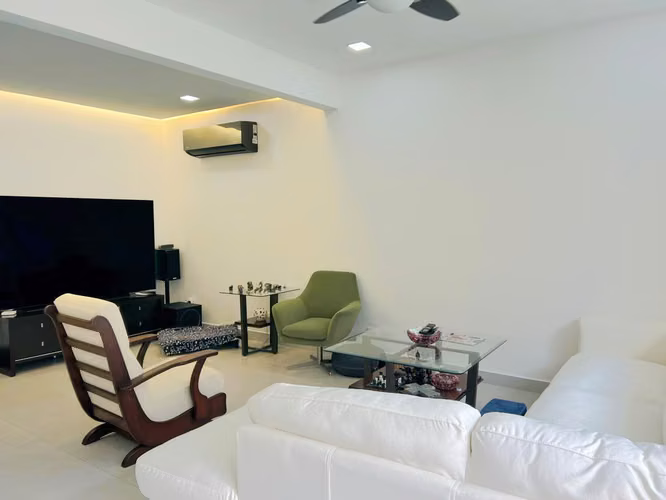 VENTA DE CASA, UNA PLANTA, RESIDENCIAL-SANTA ANA - Imagen 6