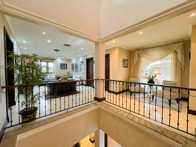 CASA EN ALQUILER Y VENTA EN SANTA ANA HACIENDA DEL SOL - Imagen 13