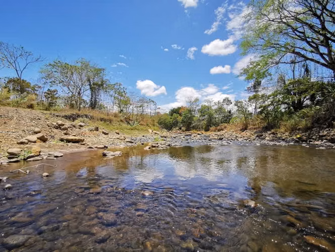 Lote en venta, Florencia de San Carlos, Las Cuestillas, Río peje