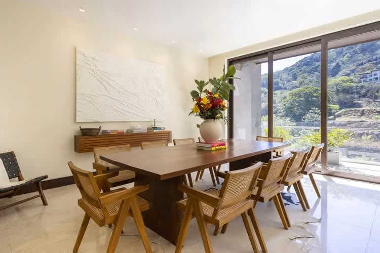 Harmony Views: Apartamento de lujo de dos niveles con vistas a la montaña en Santa Ana