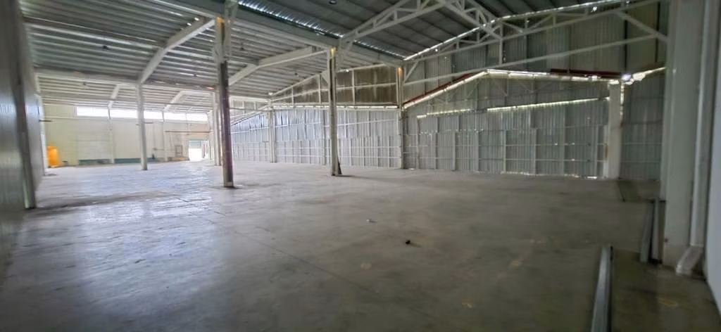 Bodega en alquiler en La Valencia, Heredia (Con Anden)