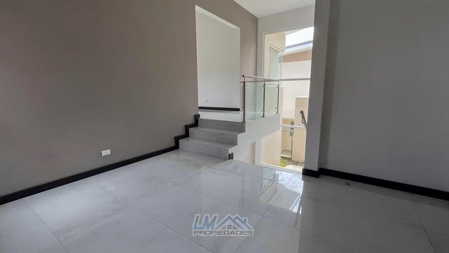 Se Vende. Escazu. Hogar familiar con excelente ubicación y amenidades premium. - Imagen 2