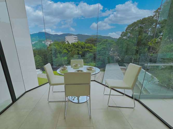 SE VENDEN MODERNAS RESIDENCIAS CON EXCELENTE UBICACIÓN - Imagen 3