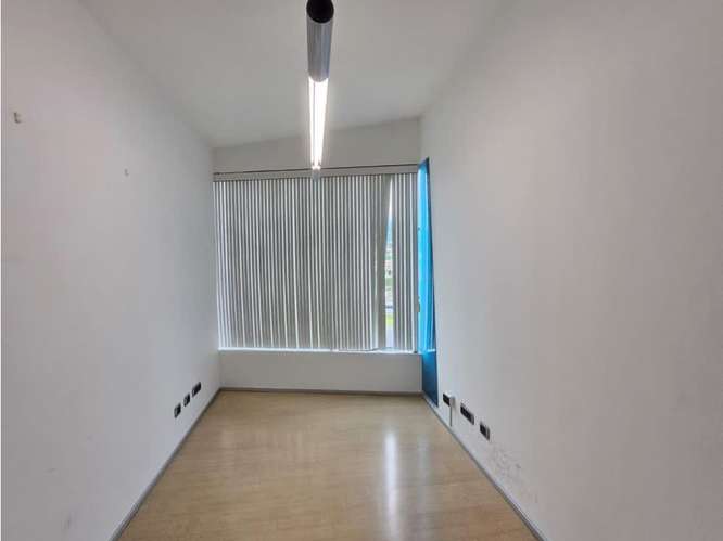 Alquiler de oficina A3 Rio Oro, Santa Ana - Imagen 4