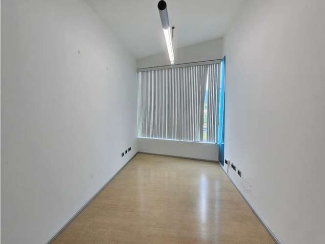 Alquiler de oficina A3 Rio Oro, Santa Ana - Imagen 2