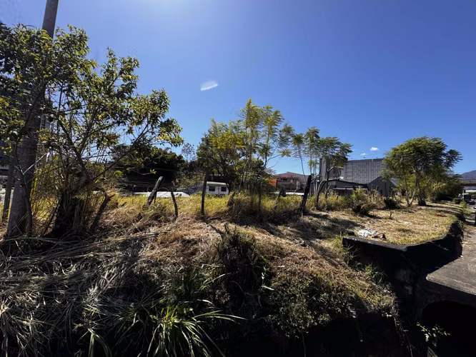VENTA DE TERRENO EN BARRIO TOURNON FRENTE RUTA 32 EXC UBICACIÓN
