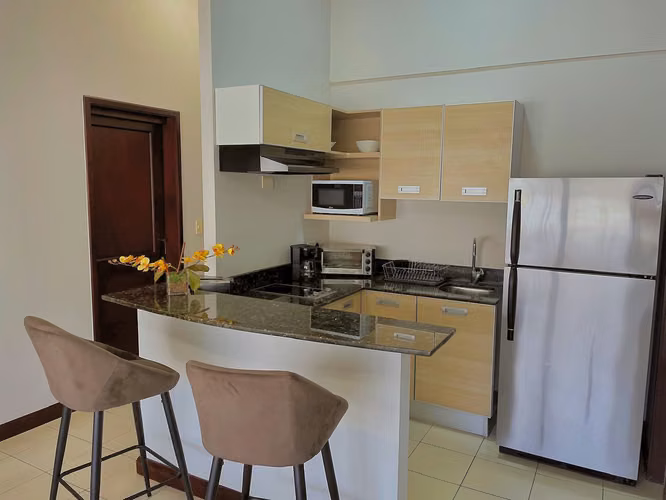 ALQUILER DE APARTAMENTO AMUEBLADO - AVALON SANTA ANA - Imagen 6