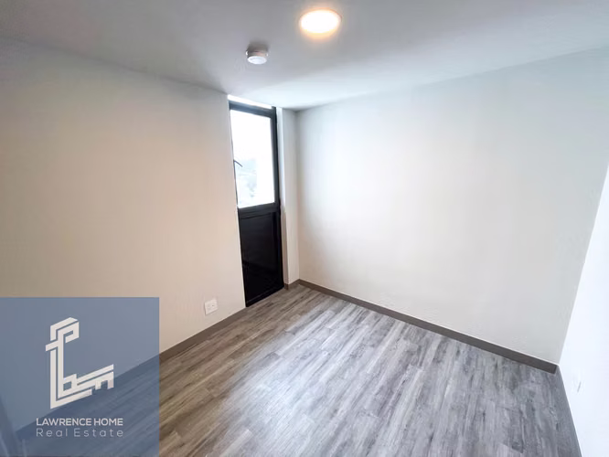 OPORTUNIDAD APARTAMENTO GRANDE Y LUJOSO DE 3 HABITACIONES TORRE EN ROHRMOSER