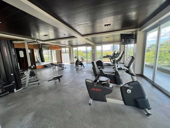 Se vende apartamento en La Uruca cerca de todo