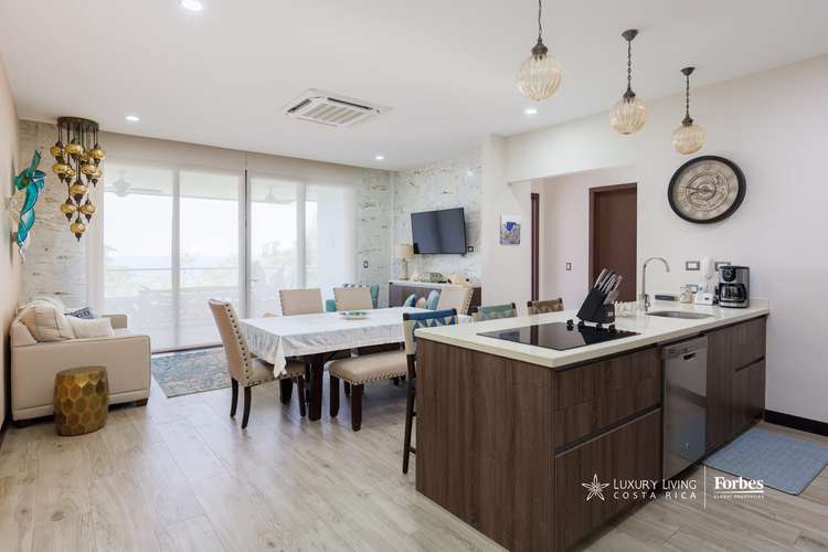 20761 - Alquiler apto amueblado, $4,000 por mes, con vista y piscina