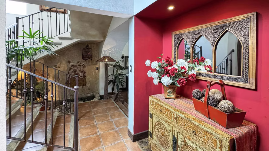 Se vende espectacular Casa tipo toscana, Piedades, Santa Ana (FE). - Imagen 13