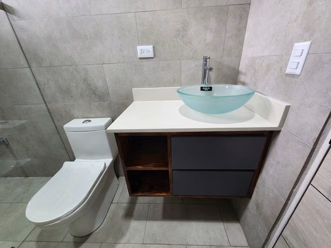 Casa en venta en Atenas, nueva y segura