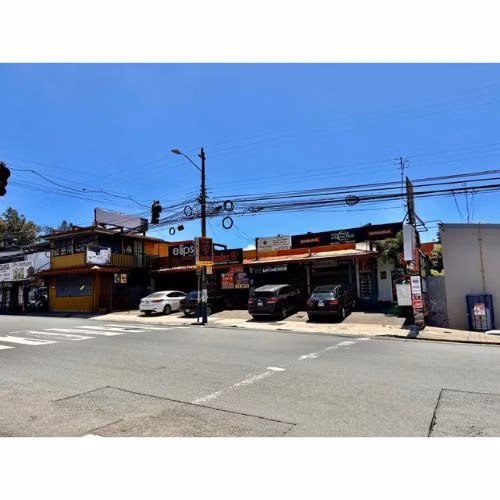 VENTA DE EDIFICIO CON SEIS LOCALES COMERCIALES Y UN APARTAMENTO, HEREDIA CENTRO - Imagen 7