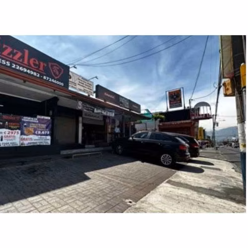 VENTA DE EDIFICIO CON SEIS LOCALES COMERCIALES Y UN APARTAMENTO, HEREDIA CENTRO - Imagen 12