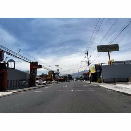 VENTA DE EDIFICIO CON SEIS LOCALES COMERCIALES Y UN APARTAMENTO, HEREDIA CENTRO - Imagen 13