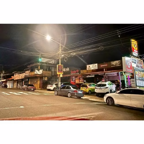 VENTA DE EDIFICIO CON SEIS LOCALES COMERCIALES Y UN APARTAMENTO, HEREDIA CENTRO - Imagen 10