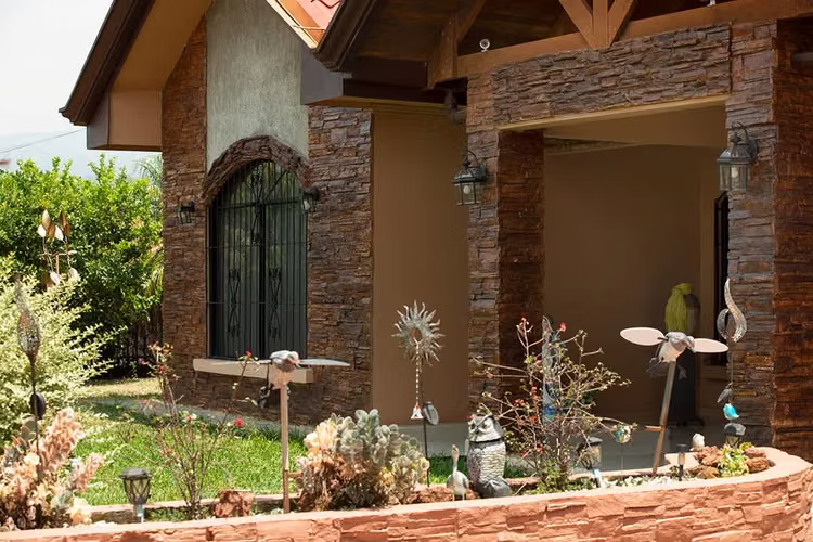 Casa en venta en Grecia, confortable y elegante
