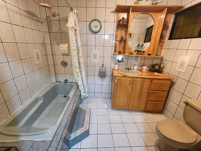 Casa en venta en Grecia, confortable y elegante