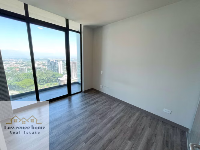 APARTAMENTO AMPLIO PARA INVERSIÓN