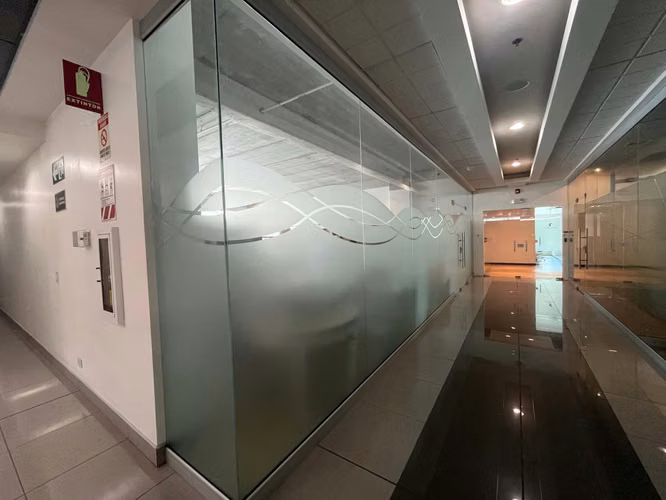 Alquiler de oficina en Santa Ana - Plaza Murano - Imagen 4