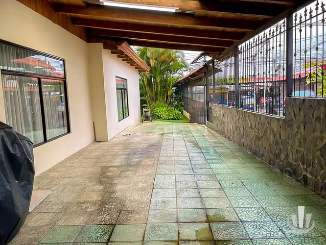 Propiedad en venta en Sabanilla 561 metros de terreno - Imagen 18
