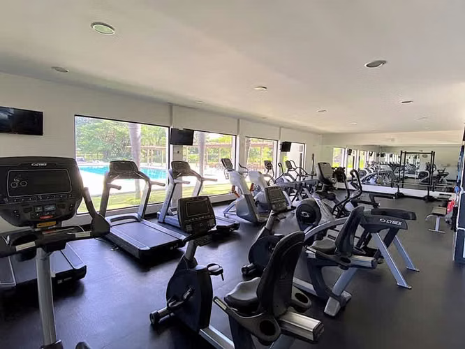 Venta Lote Esquinero, Plano, 1640 m2, Condominio Santa Ana 14137