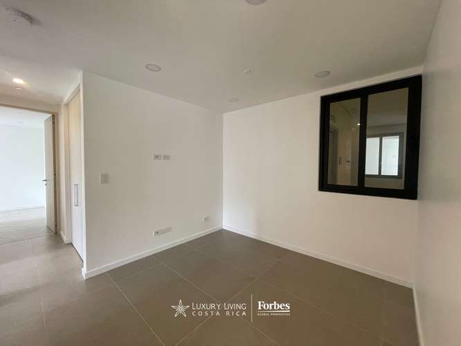 20790 - Apartamento de 3 habitaciones moderno con terraza en Escazu - Imagen 4