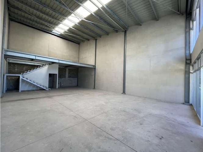 Alquiler de locales comerciales en Coyol. - Imagen 3