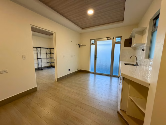 TOKYO APARTA ESTUDIOS / MARIA AUXILIADORA